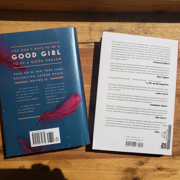 BOOK BUNDLE - CITY GIRLS & THREE WOMEN - HARDCOVER FICTION - Picture 2 of 5